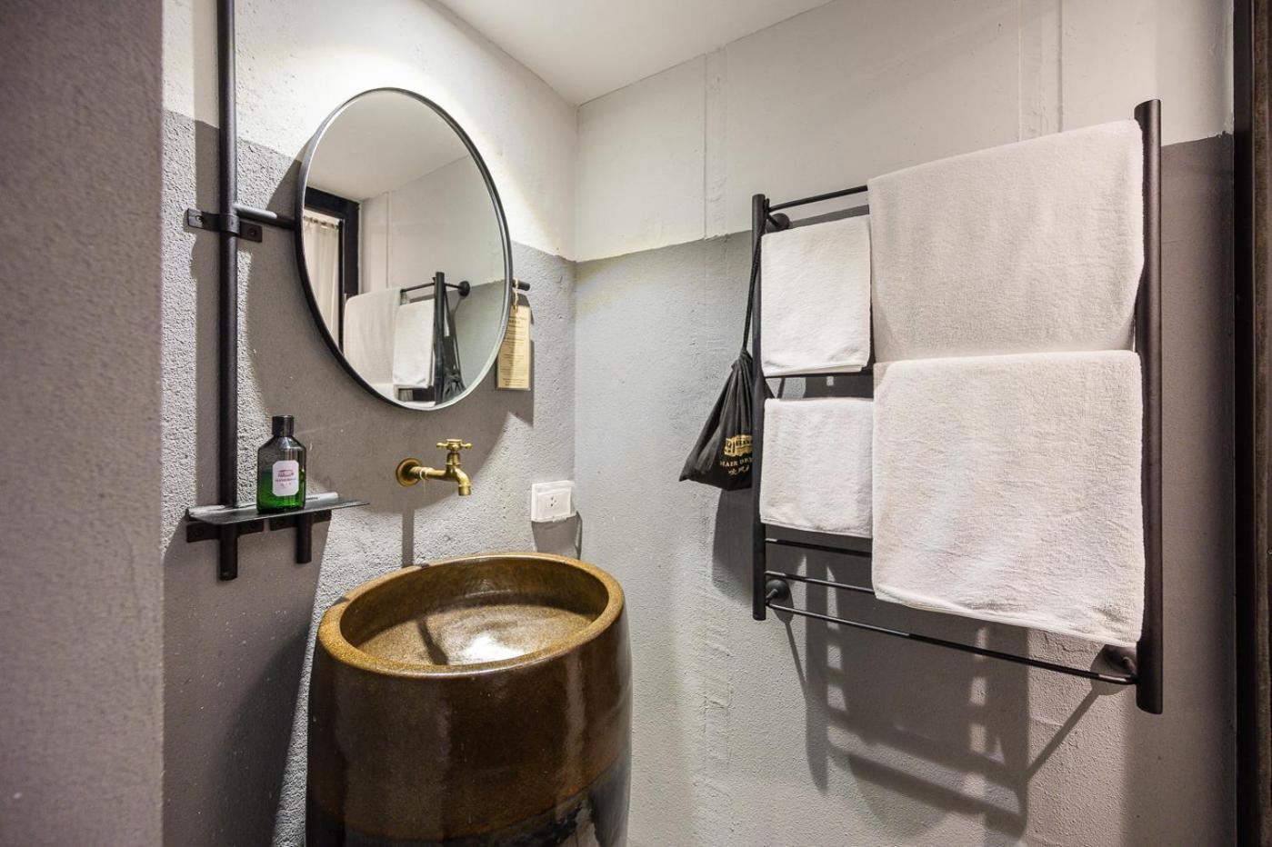 Twin Room Private Bathroom
