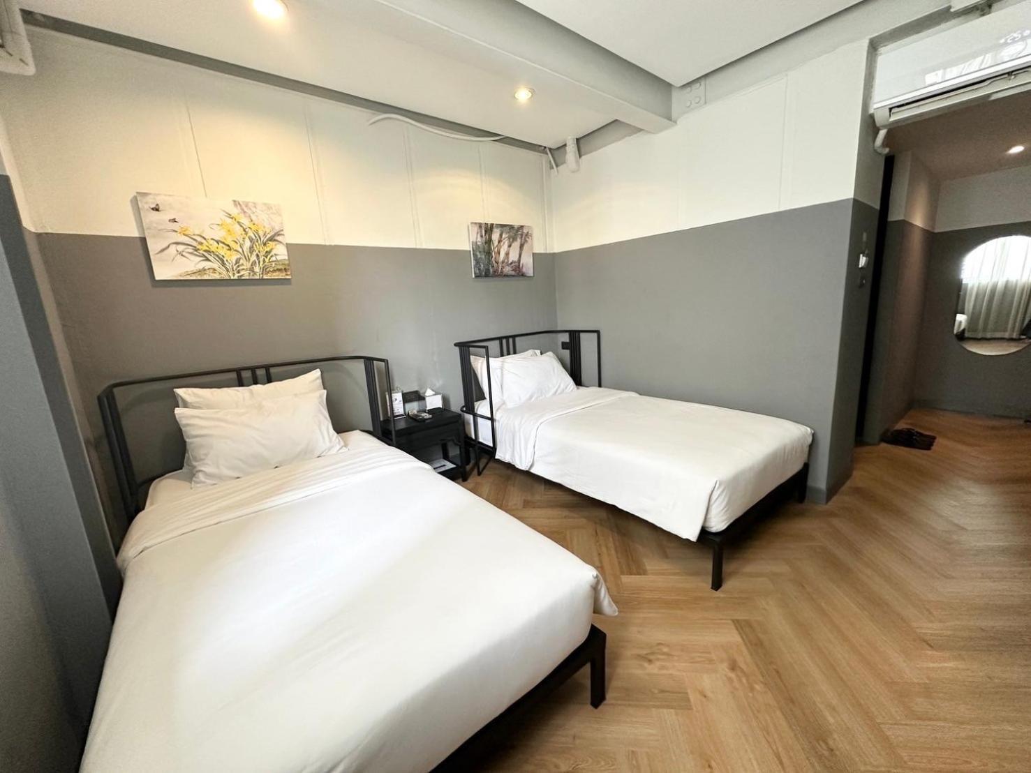 Twin Room Private Bathroom