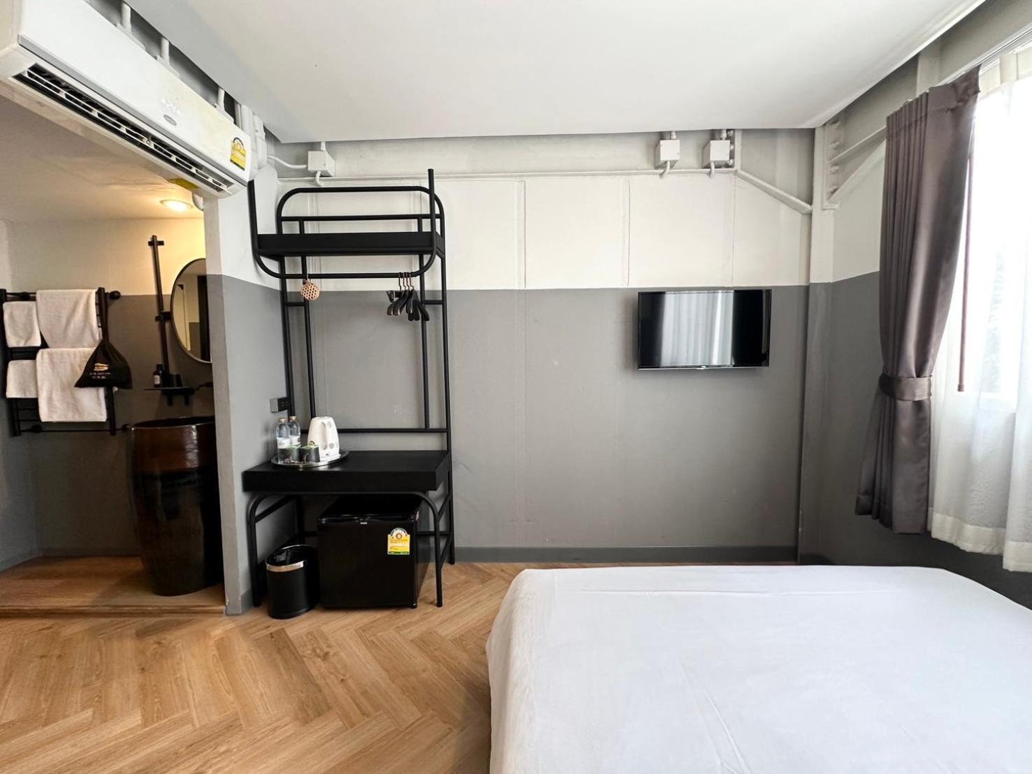 Double Room Private Bathroom