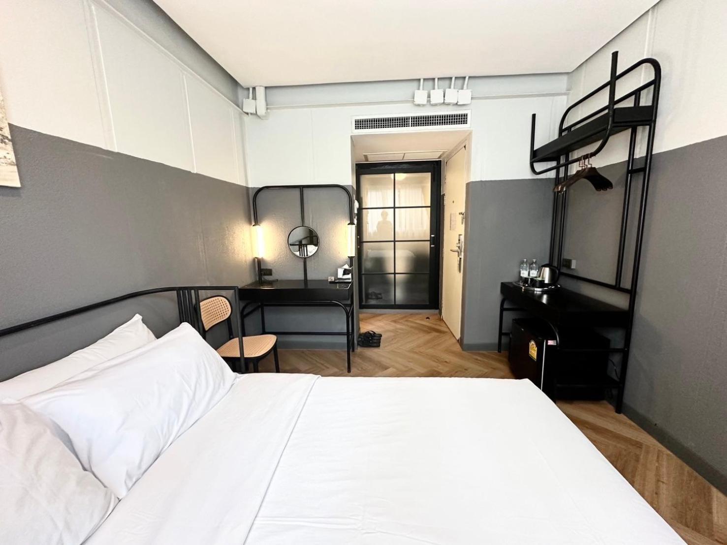 Double Room Private Bathroom