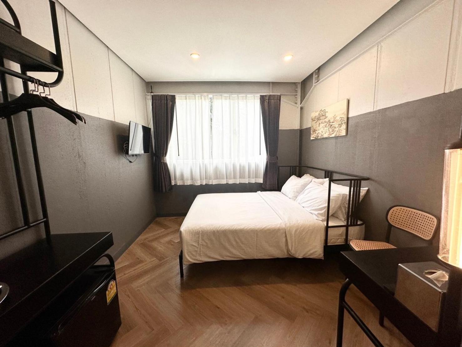 Double Room Private Bathroom